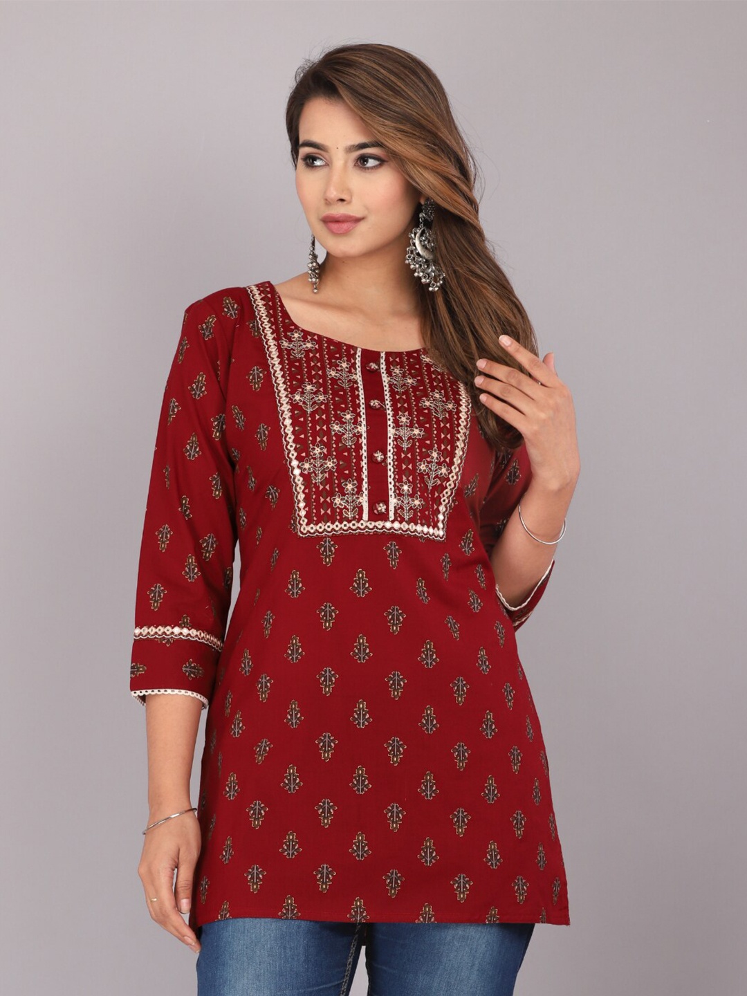 

HIGHLIGHT FASHION EXPORT Ethnic Motif Printed Thread Work Straight Kurtis, Maroon