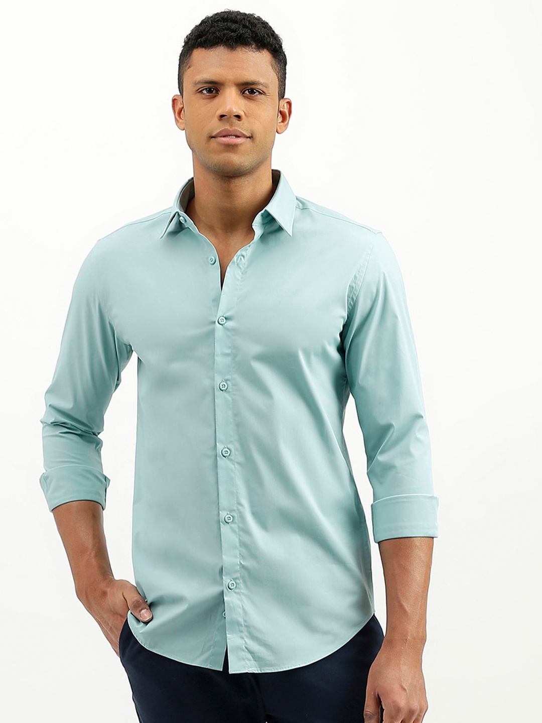 United Colors of Benetton Slim Fit Spread Collar Casual Shirt, Green