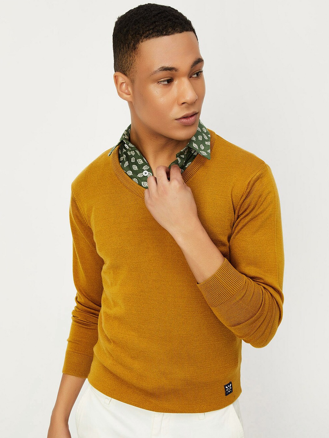 

max Ribbed V-Neck Acrylic Pullover Sweater, Mustard