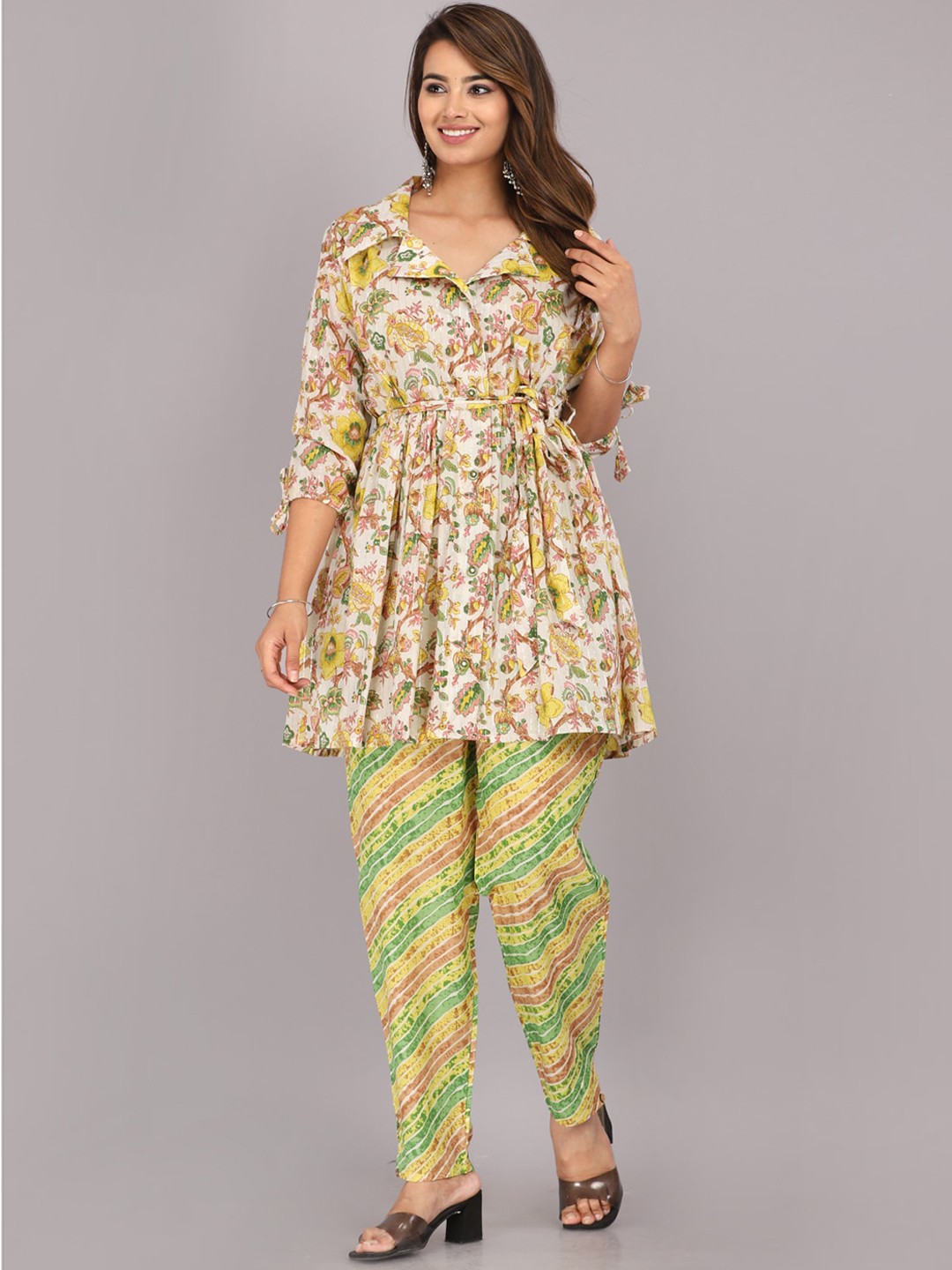 

HIGHLIGHT FASHION EXPORT Floral Printed Pure Cotton Tie-Up Shirt & Trousers, Yellow