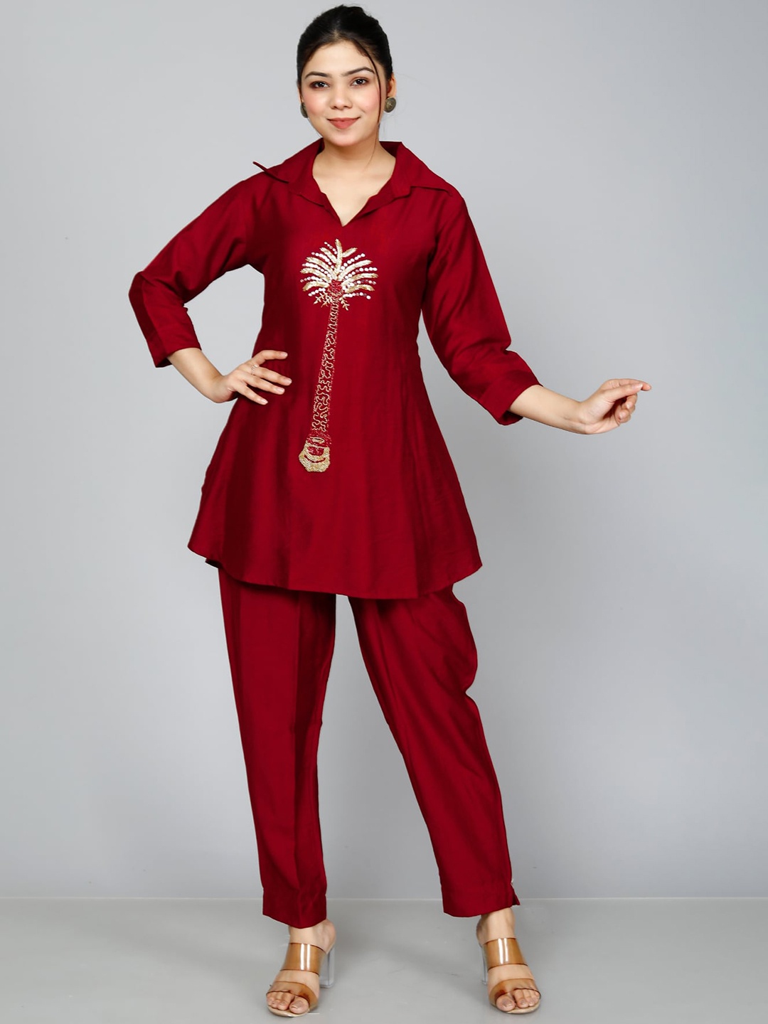 

HIGHLIGHT FASHION EXPORT Self Design Top & Trousers, Maroon