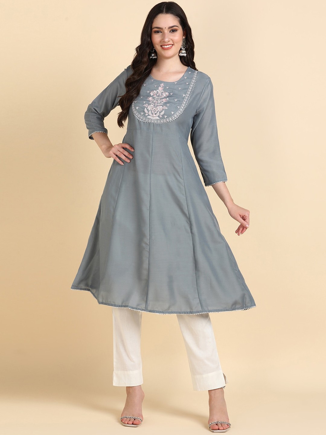 

HERE&NOW Grey Floral Yoke Design Thread Work A-Line Kurta