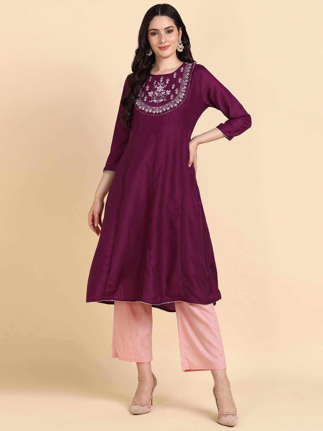 

HERE&NOW Yoke Design Thread Work Kurta, Purple