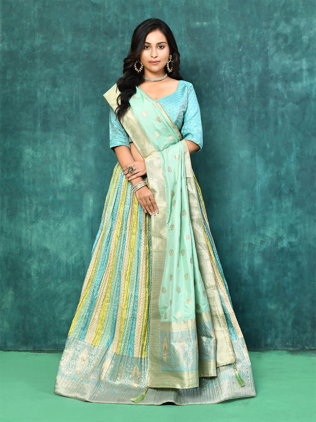 

elora Woven Design Semi Stitched Lehenga & Unstitched Blouse With Dupatta, Green
