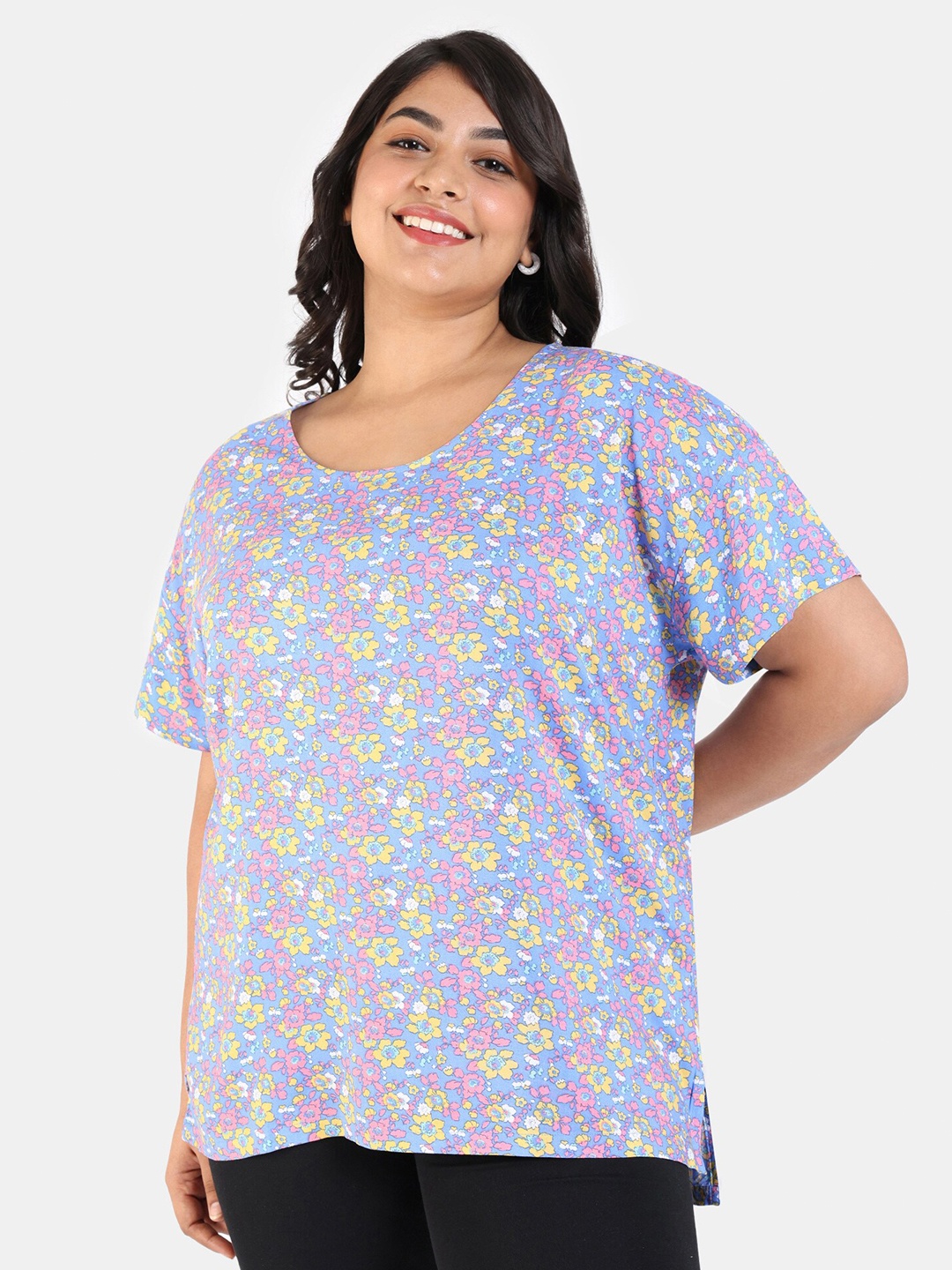 

Zivame Plus Size Floral Printed Top, Blue