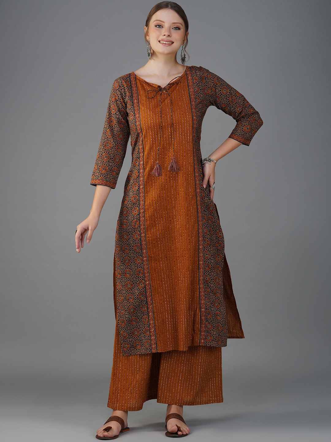 

METRO-FASHION Floral Printed Regular Pure Cotton Kurta With Palazzos, Brown