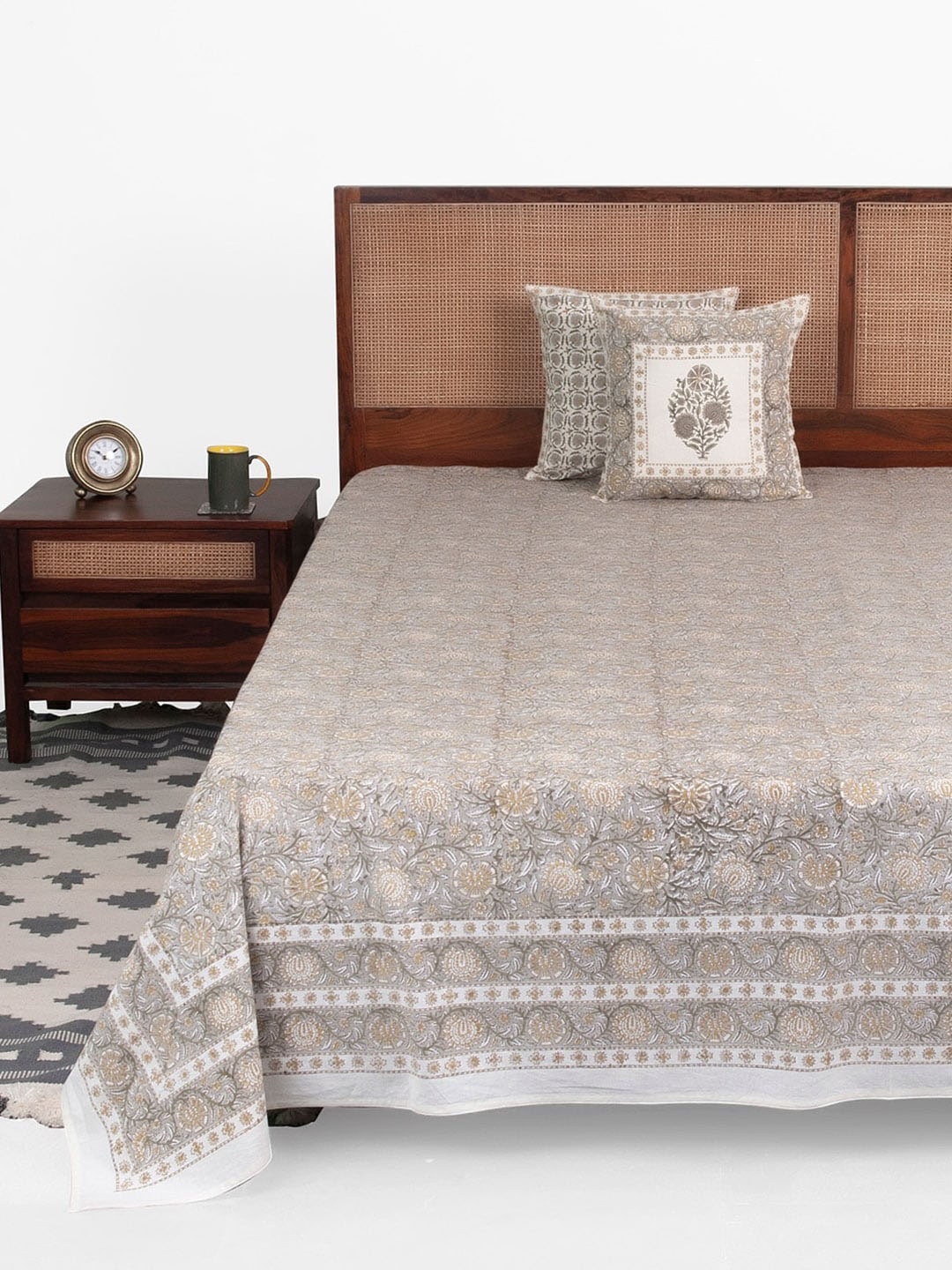 

Fabindia Grey Ethnic Motif-Printed Cotton Single Bed Cover