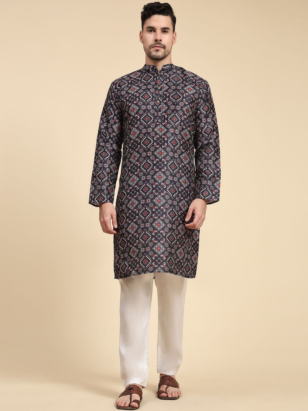 

ZARIMO Ethnic Motifs Printed Mandarin Collar Cotton Straight Kurta, Black
