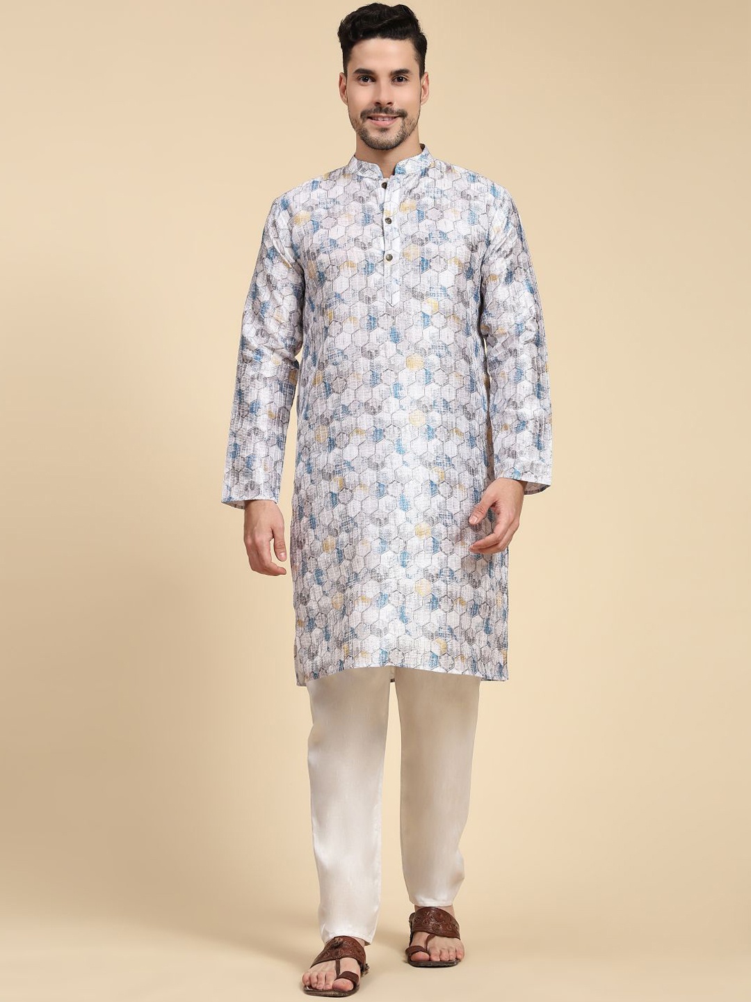 

ZARIMO Geometric Printed Sequinned Regular Cotton Kurta, Off white