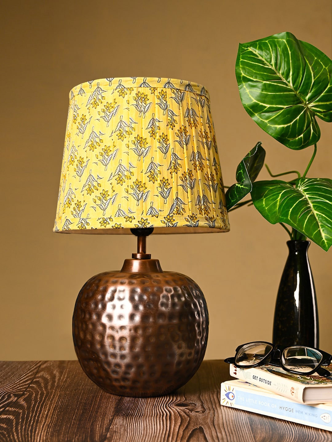 

green girgit Yellow & Copper Toned Floral Printed Pleated Frustum Shape Table Lamp