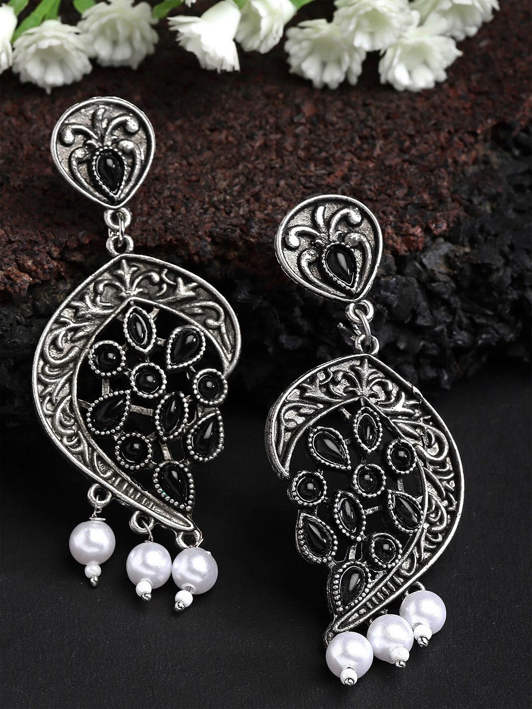 

KARATCART Silver-Plated Contemporary Drop Earrings