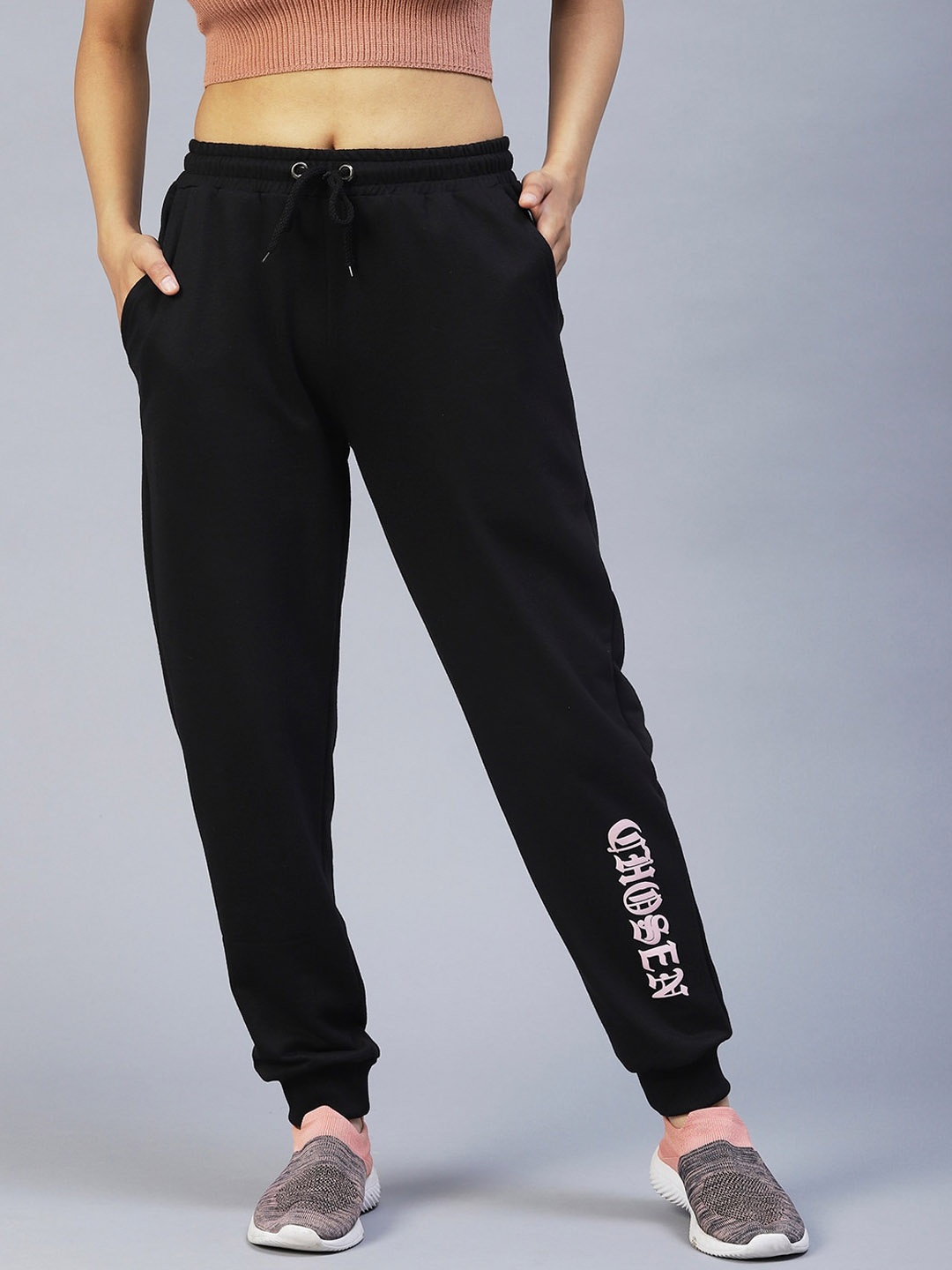 

Rigo Women Solid Regular Fit Joggers, Black