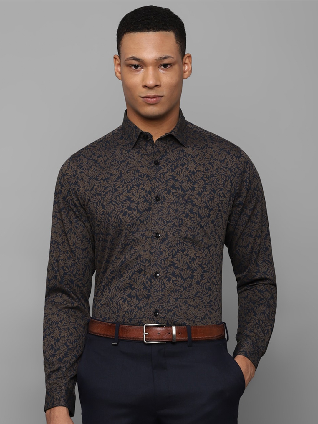 

Allen Solly Slim Fit Floral Printed Formal Shirt, Brown