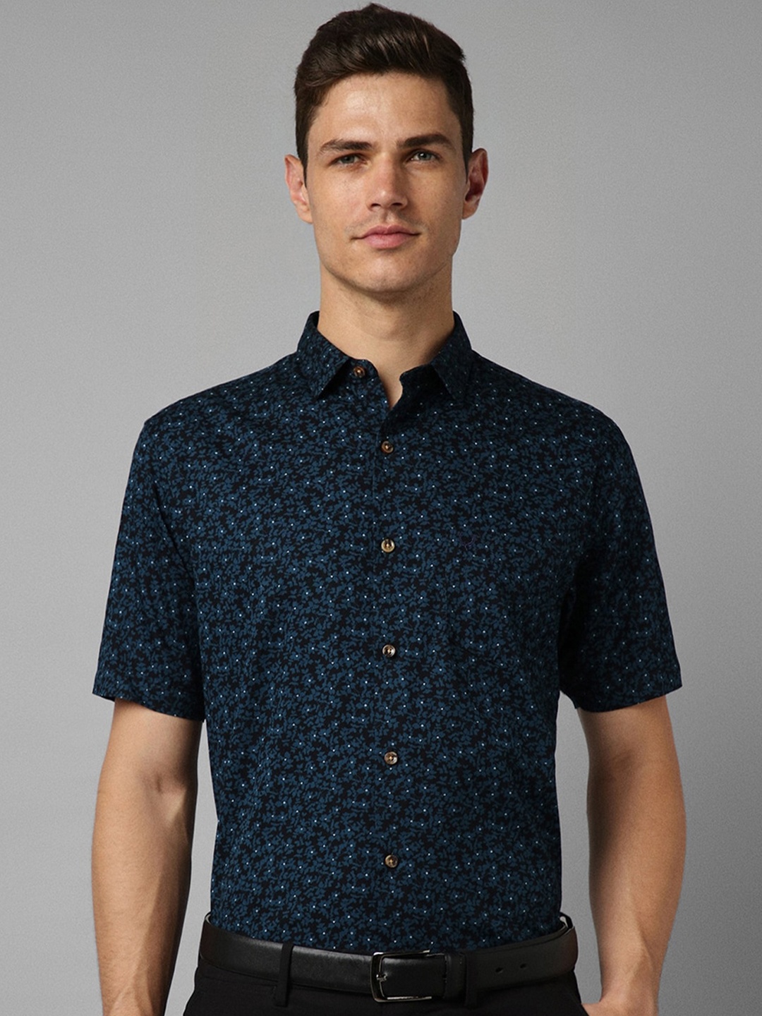 

Allen Solly Slim Fit Floral Printed Spread Collar Cotton Formal Shirt, Navy blue