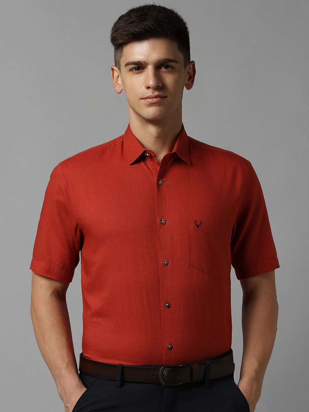 

Allen Solly Slim Fit Spread Collar Cotton Linen Formal Shirt, Red