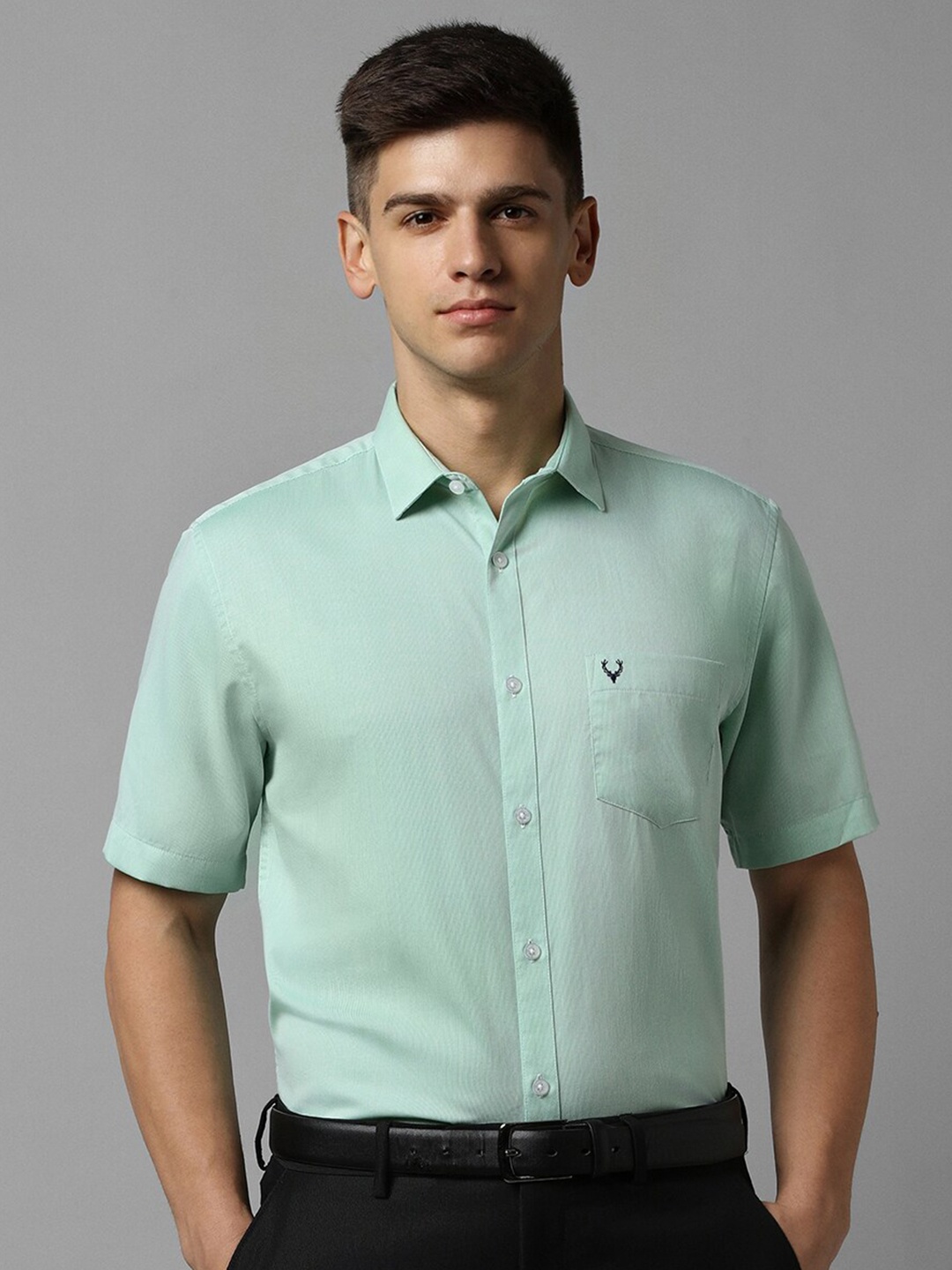 

Allen Solly Slim Fit Spread Collar Pure Cotton Formal Shirt, Green