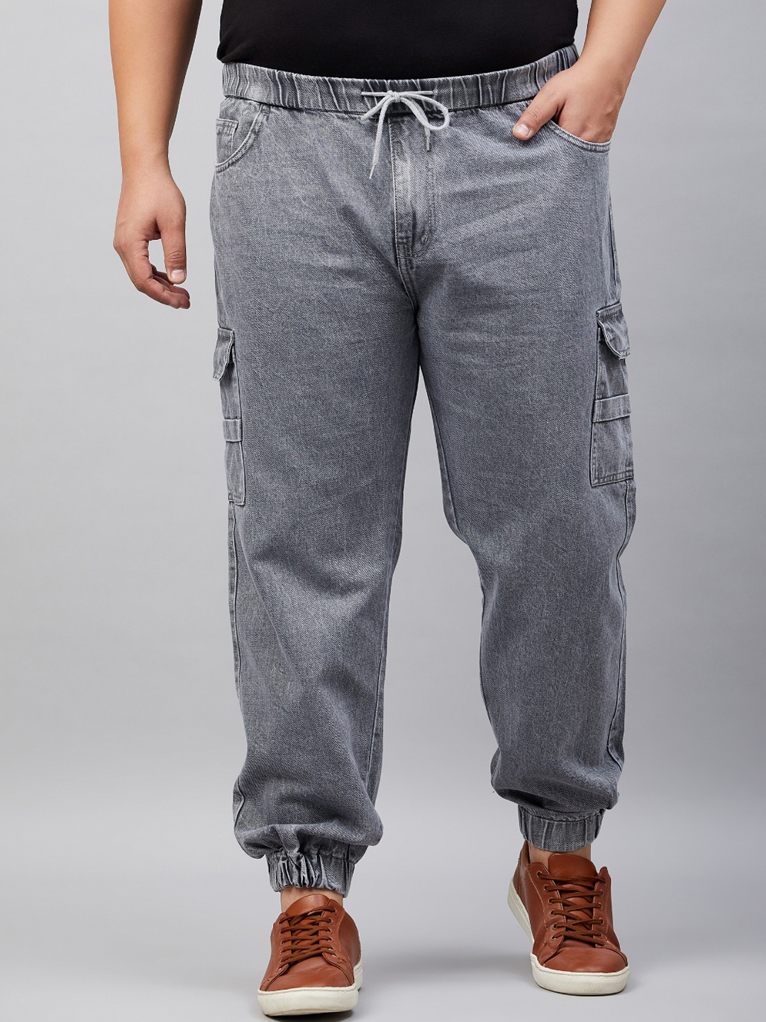 

STUDIO NEXX Men Plus Size Clean Look Light Fade Medium Shade Stretchable Jogger Denim, Grey