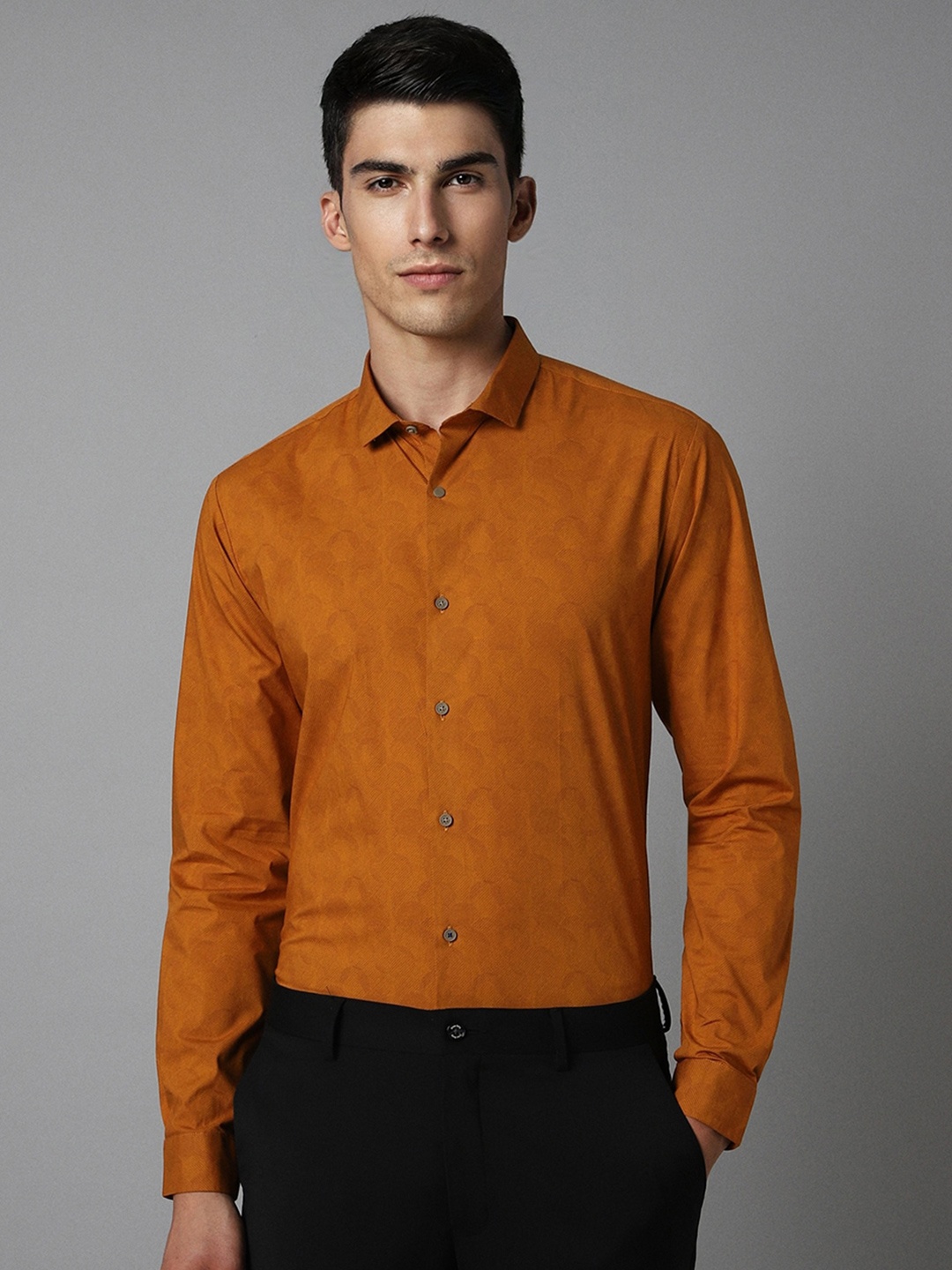 

Louis Philippe Sport Abstract Printed Slim Fit Casual Shirt, Orange