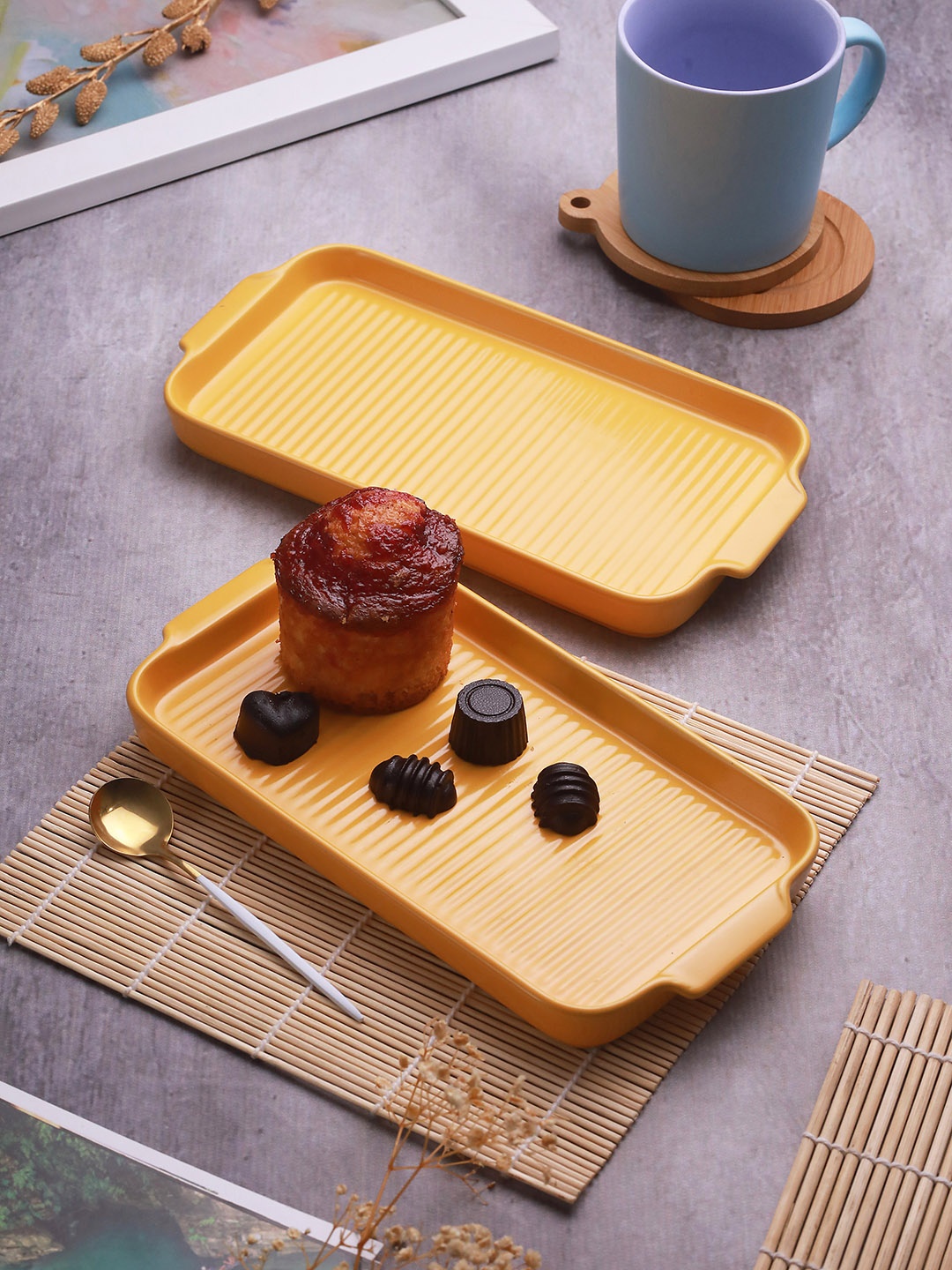 

TIED RIBBONS Yellow 2 Pieces Microwave Safe Oven Ceramic Grill Tray Plates