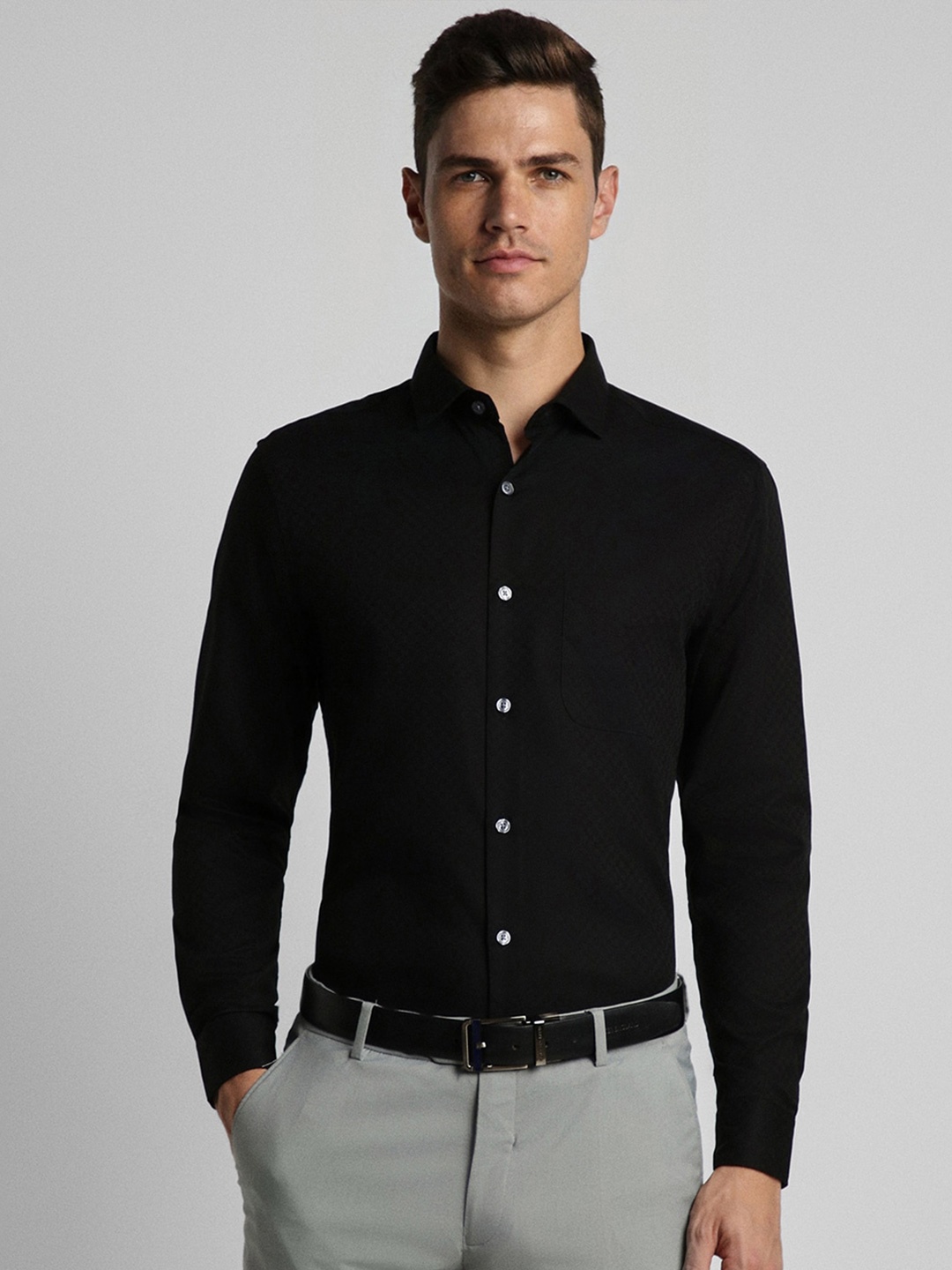 

Peter England Elite Slim Fit Opaque Self Design Pure Cotton Formal Shirt, Black