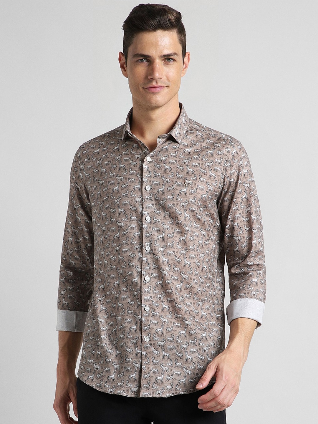

SIMON CARTER LONDON Slim Fit Conversational Printed Pure Cotton Casual Shirt, Brown