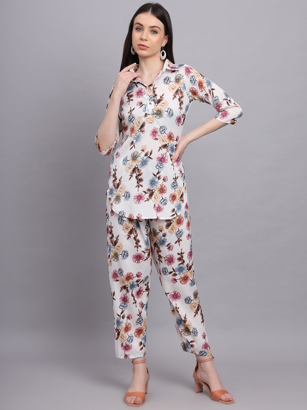 

BAESD Floral Printed Top & Trousers, White
