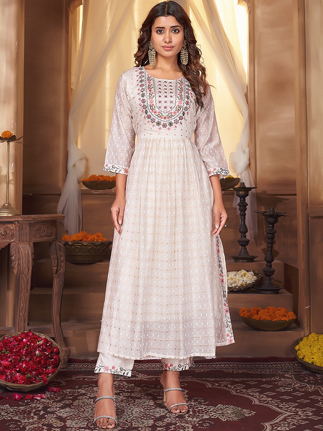 

Anubhutee Ethnic Motifs Woven Design Thread Work Kurta with Trousers, Off white