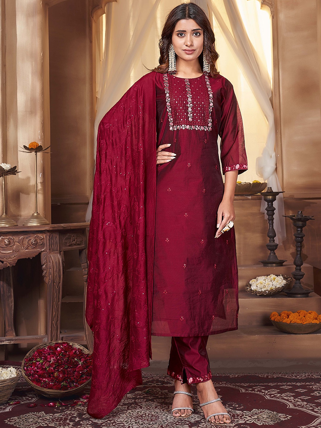 

Anubhutee Ethnic Motifs Embroidered Regular Sequinned Kurta with Trousers & With Dupatta, Maroon