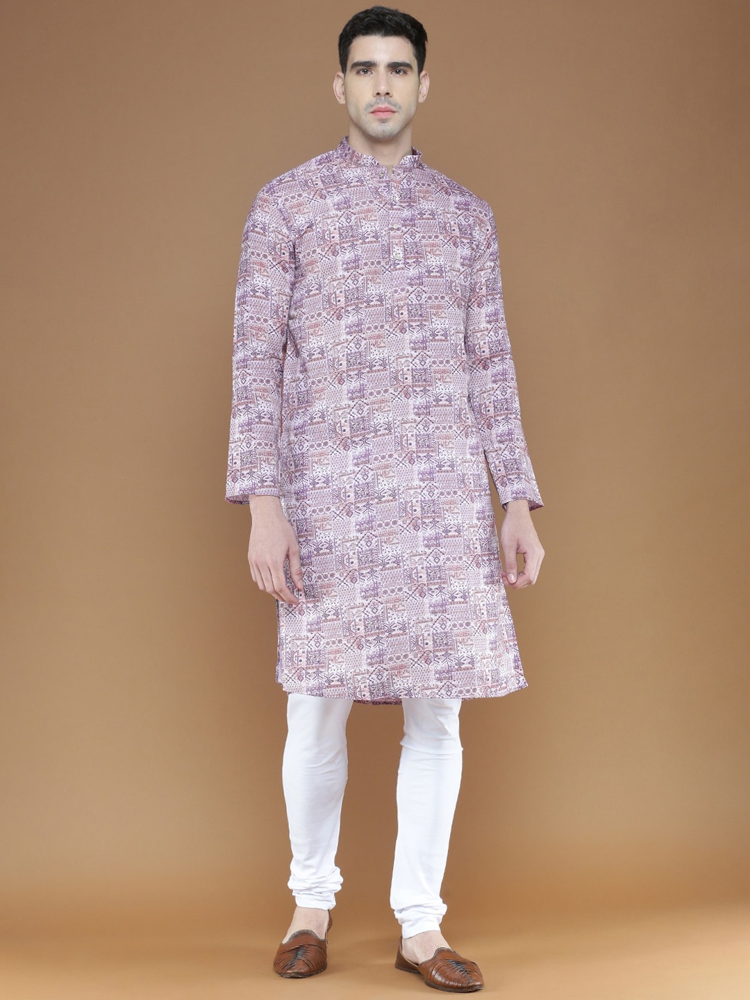 

Sanwara Ethnic Motifs Printed Regular Kurta With Pyjamas, Purple