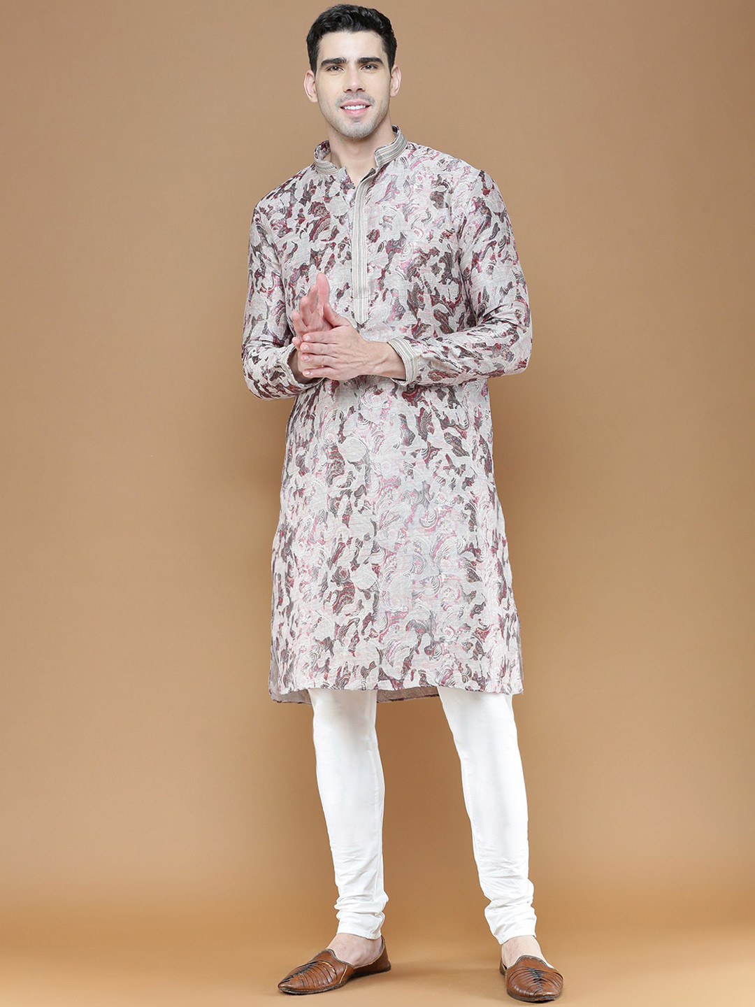 

Sanwara Abstract Printed Regular Kurta With Pyjamas, Purple