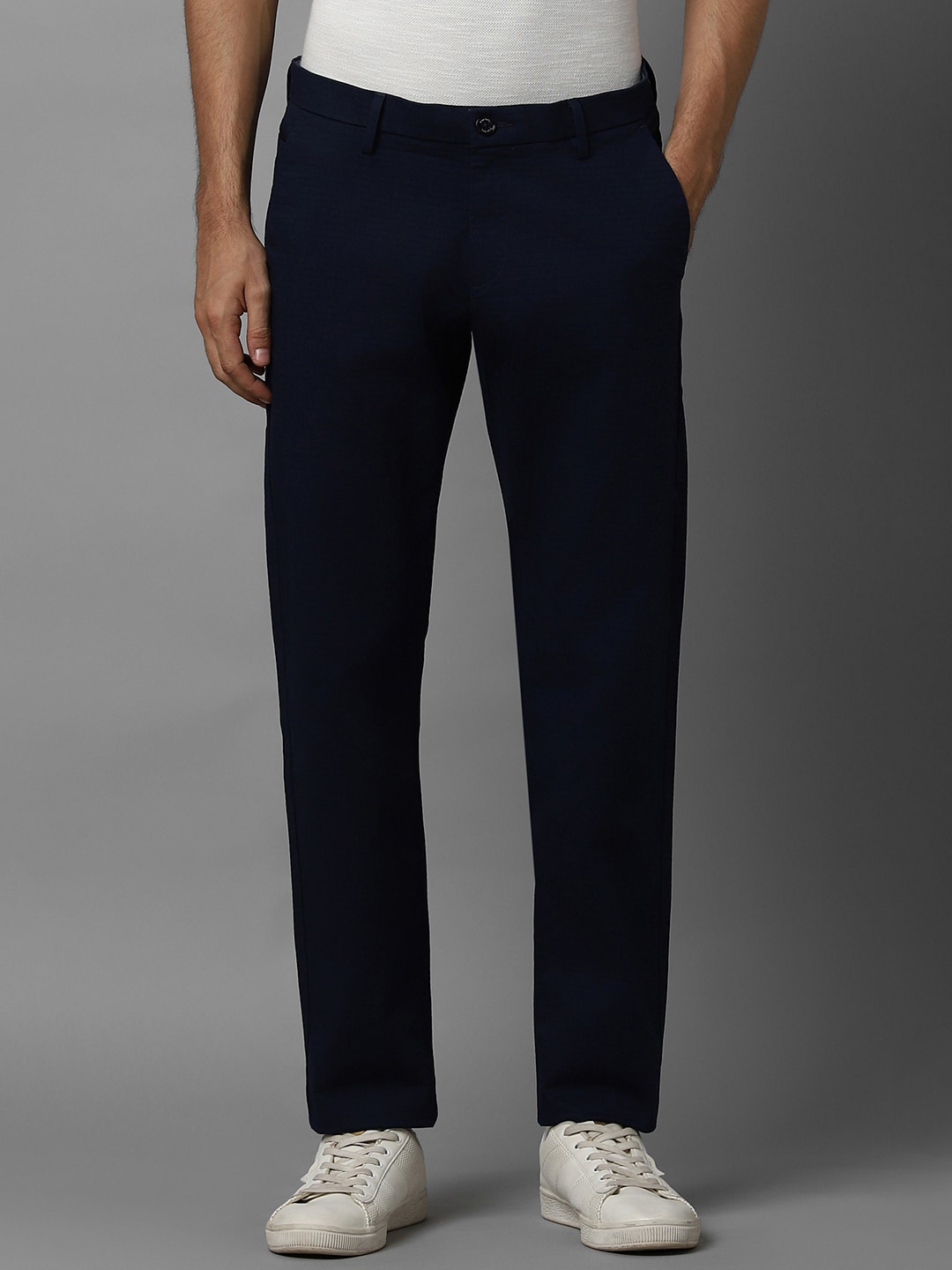 

Allen Solly Men Slim Fit Mid-Rise Textured Regular Trousers, Navy blue