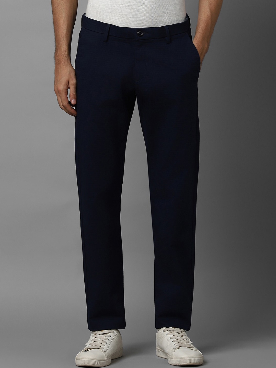 

Allen Solly Men Slim Fit Mid-Rise Textured Regular Trousers, Navy blue