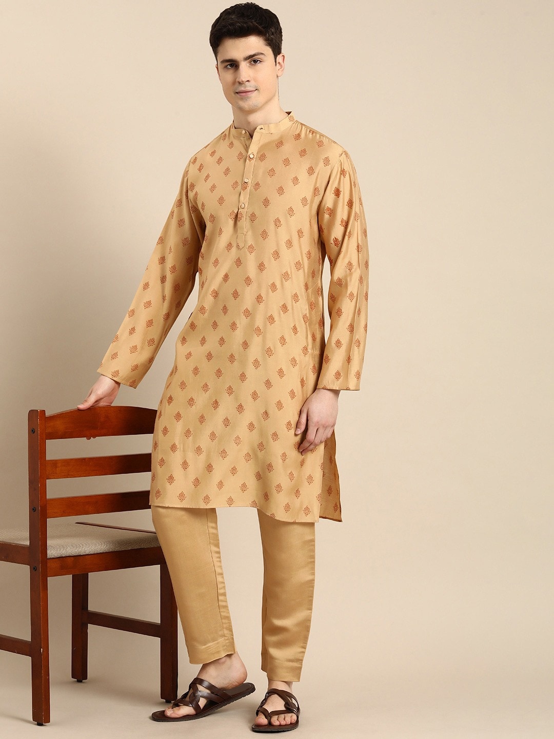 

Anouk Men Cream-Coloured Ethnic Motifs Thread Work Kurta
