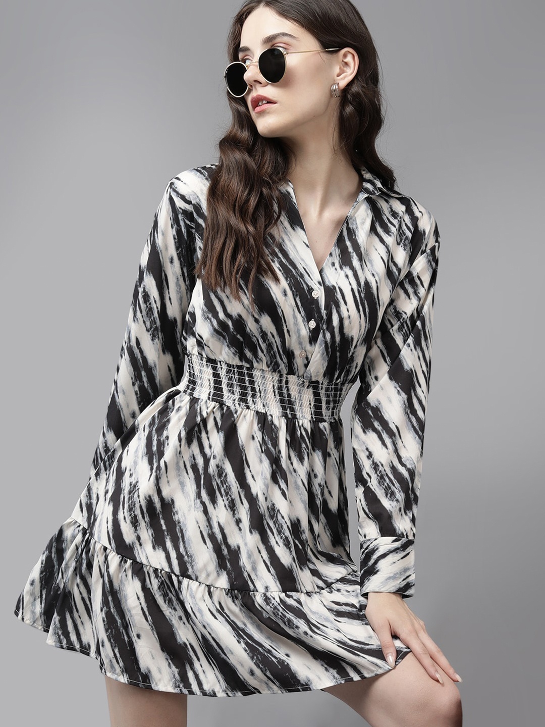 

Roadster Off White Abstract Printed Cuffed Sleeves Fit & Flare Dress