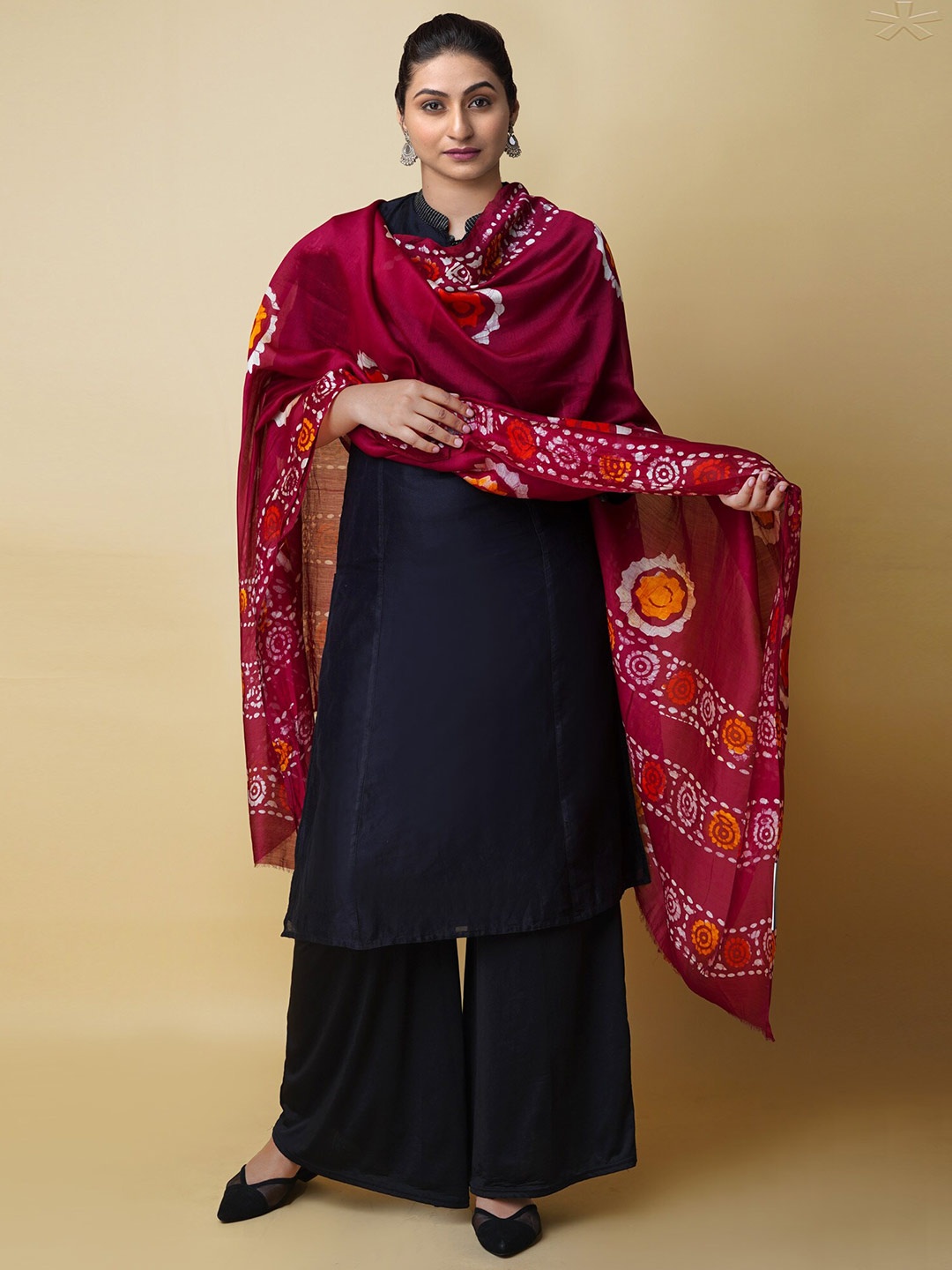 

Unnati Silks Ethnic Motifs Printed Cotton Silk Batik Dupatta, Maroon