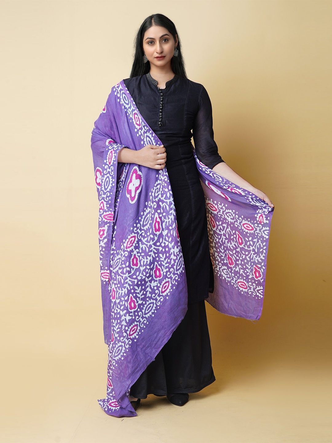 

Unnati Silks Ethnic Motifs Printed Pure Cotton Batik Dupatta, Violet
