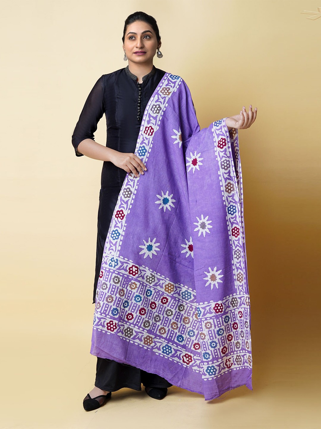 

Unnati Silks Ethnic Motifs Printed Pure Cotton Batik Dupatta, Violet