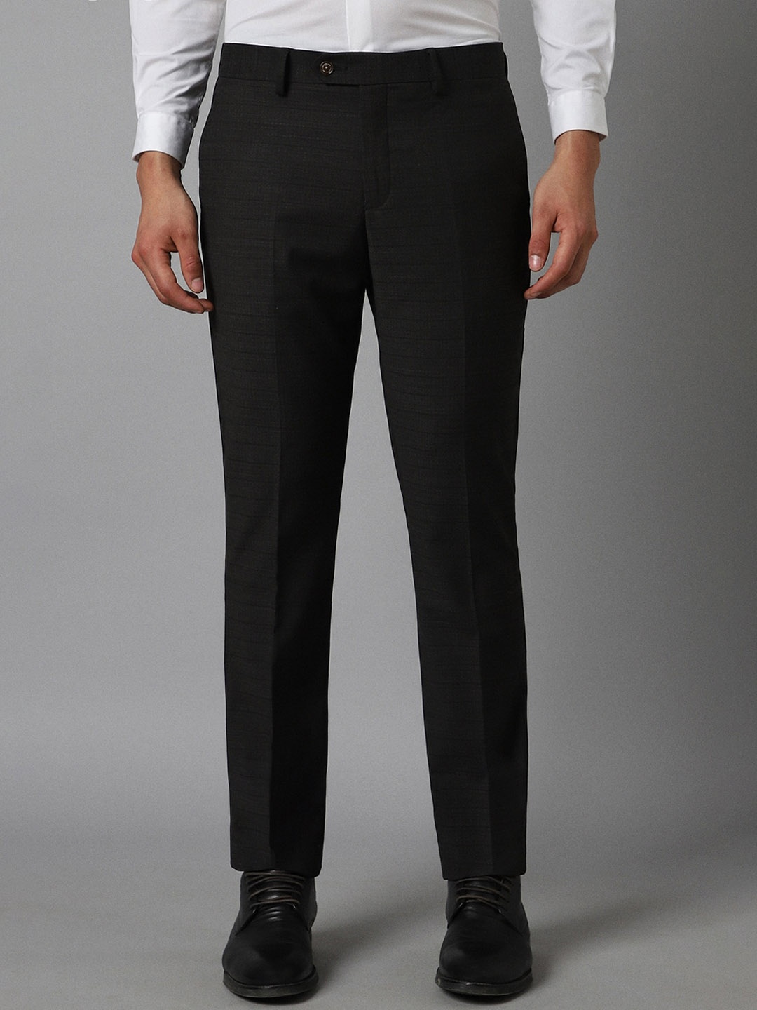 

Louis Philippe Men Slim Fit Mid-Rise Flat Front Formal Trousers, Black