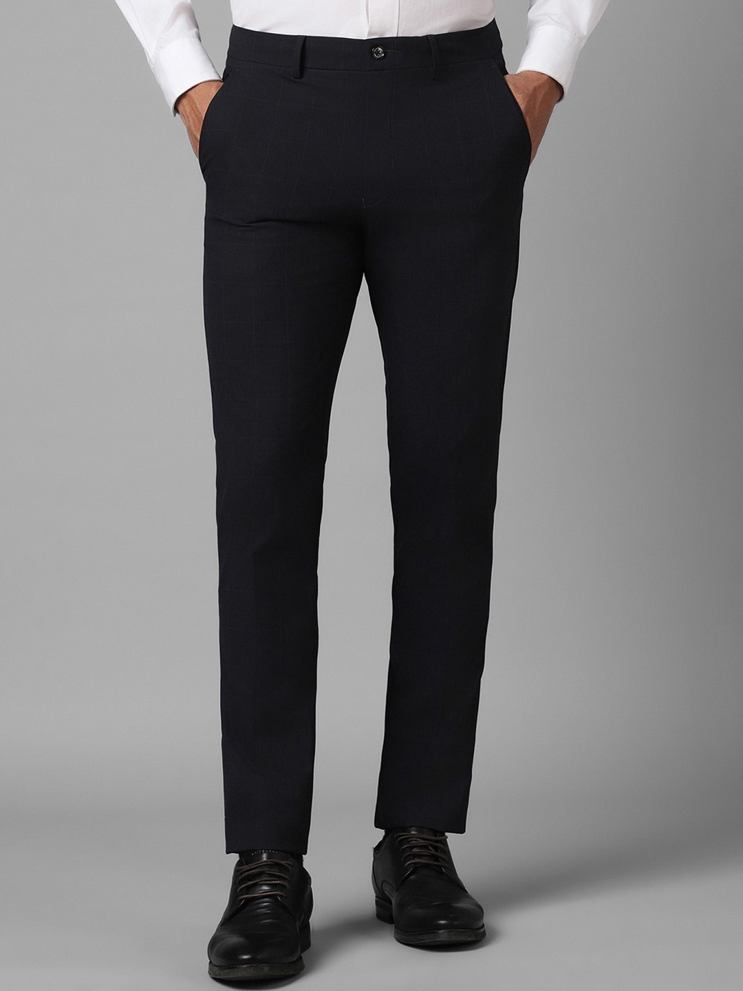 

Louis Philippe Men Slim Fit Mid-Rise Flat Front Formal Trousers, Black