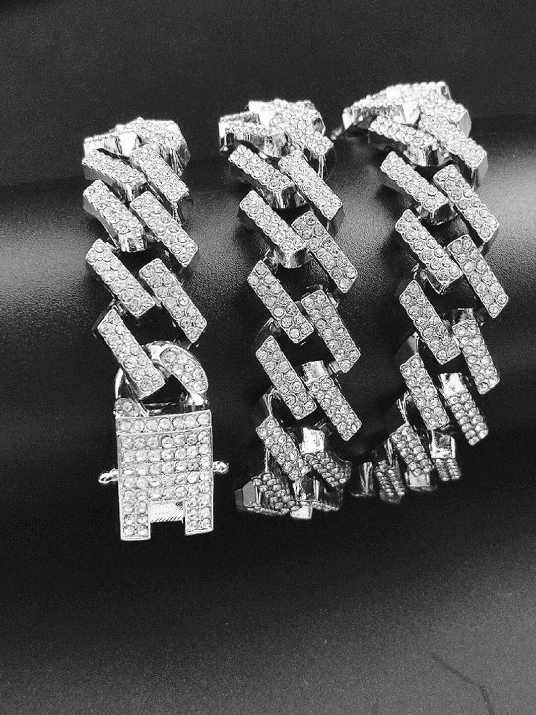 

Designs & You Silver Plated Stainless Steel American Diamond Wraparound Bracelet