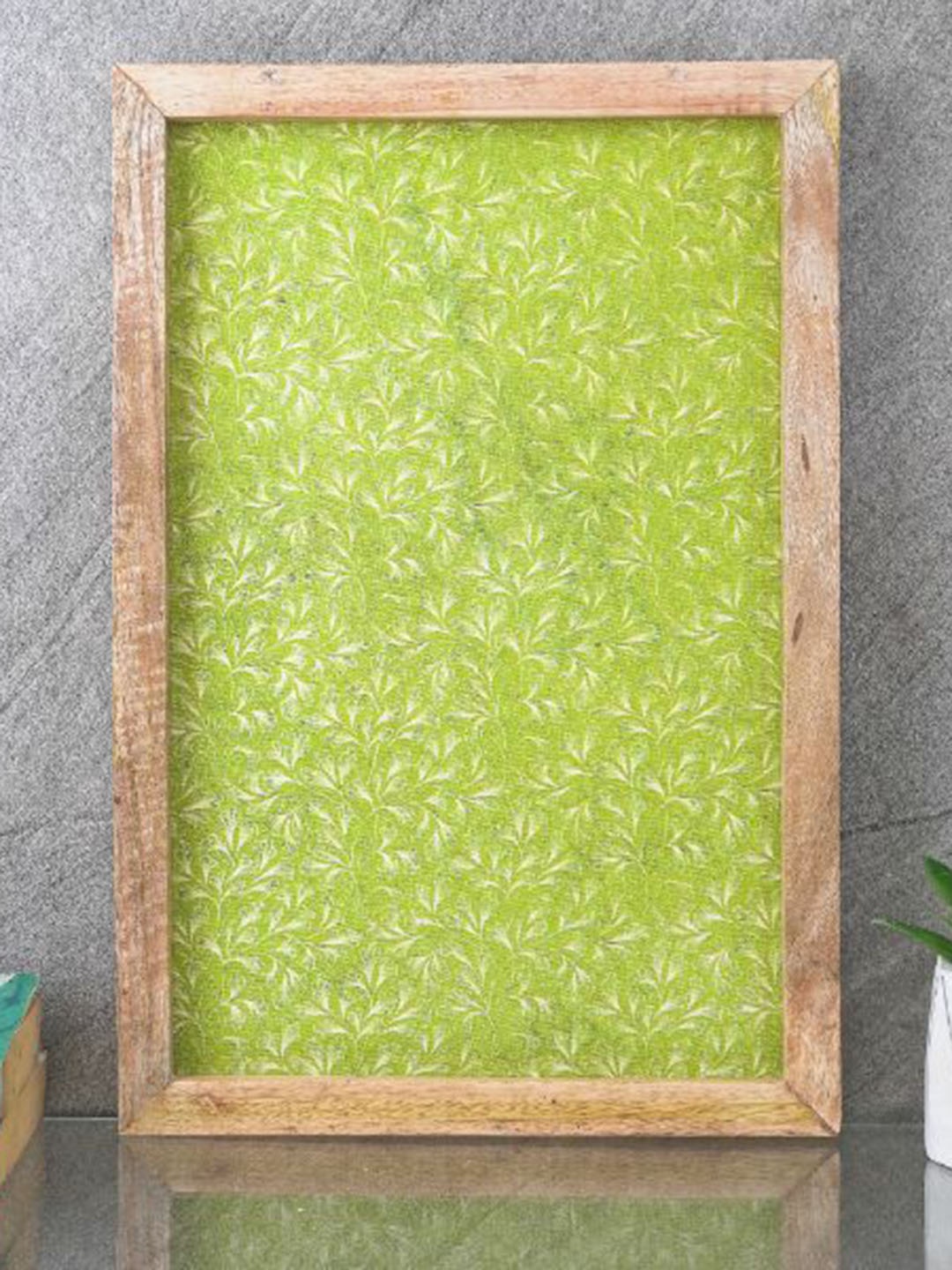 The Decor Mart Tulip Vines Canvas Painting Framed Wall Art, Green