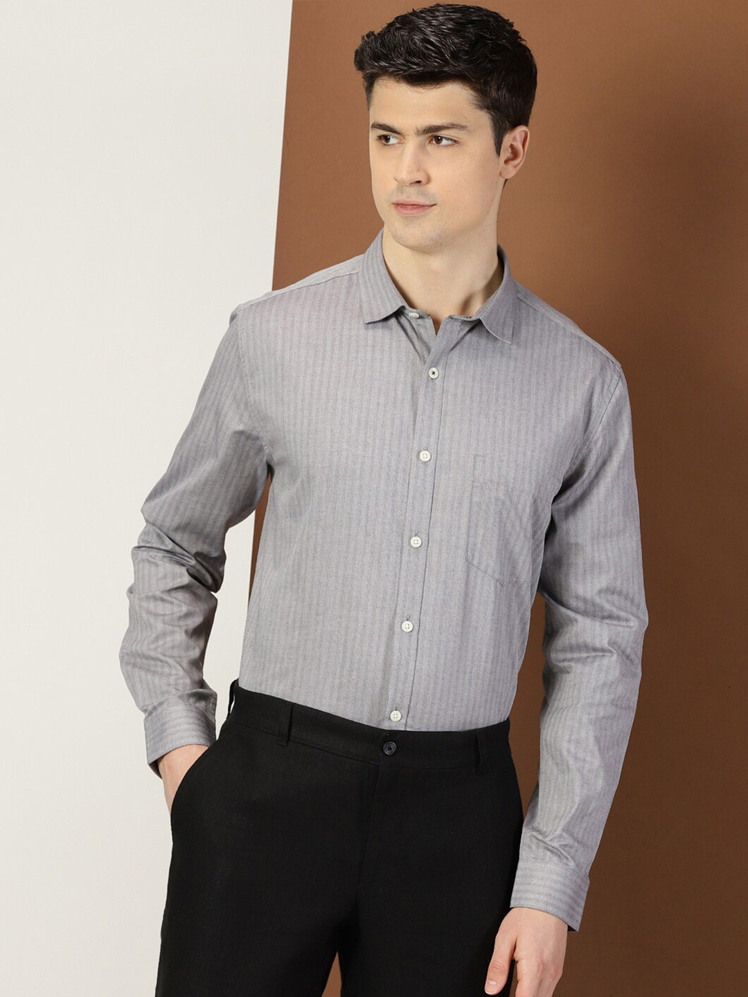 

INVICTUS Original Slim Fit Striped Printed Spread Collar Cotton Formal Shirt, Black