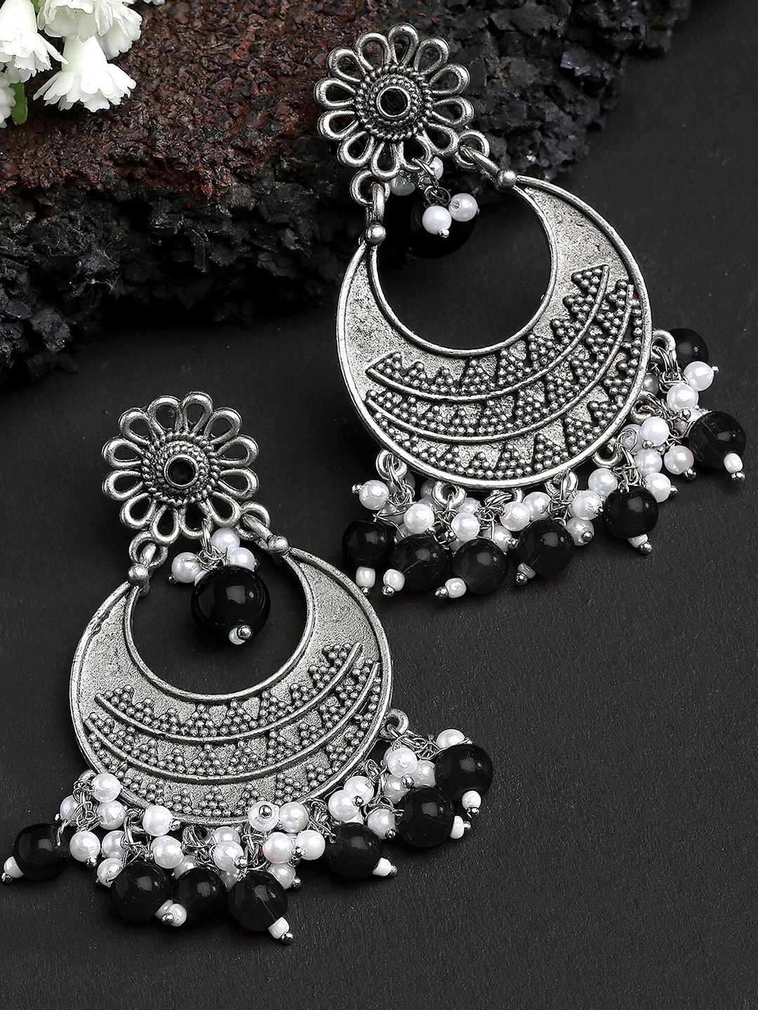 

KARATCART Silver Toned Oxidised Contemporary Chandbalis