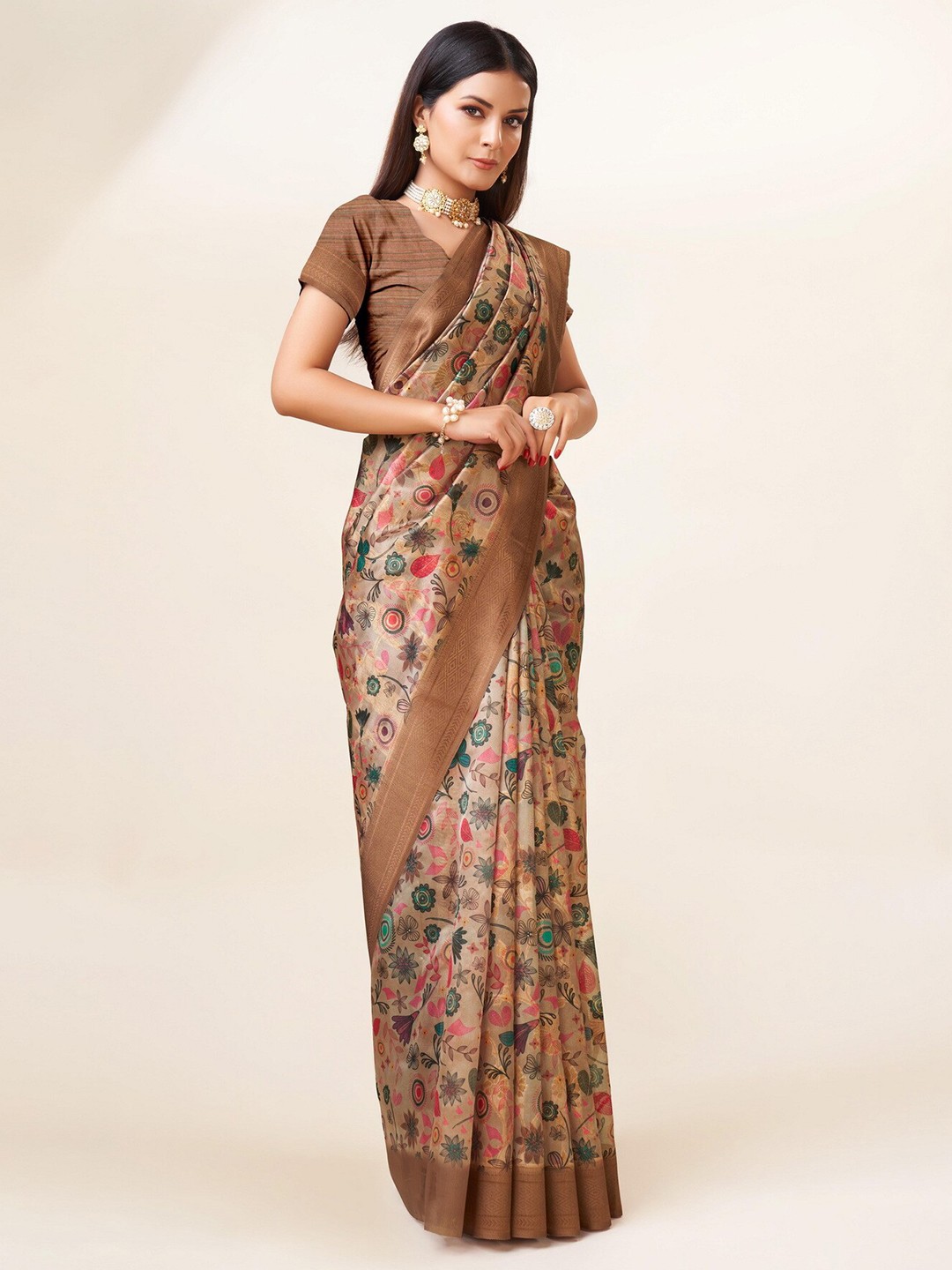 

Sweet smile Fab Floral Printed Zari Organza Saree, Brown
