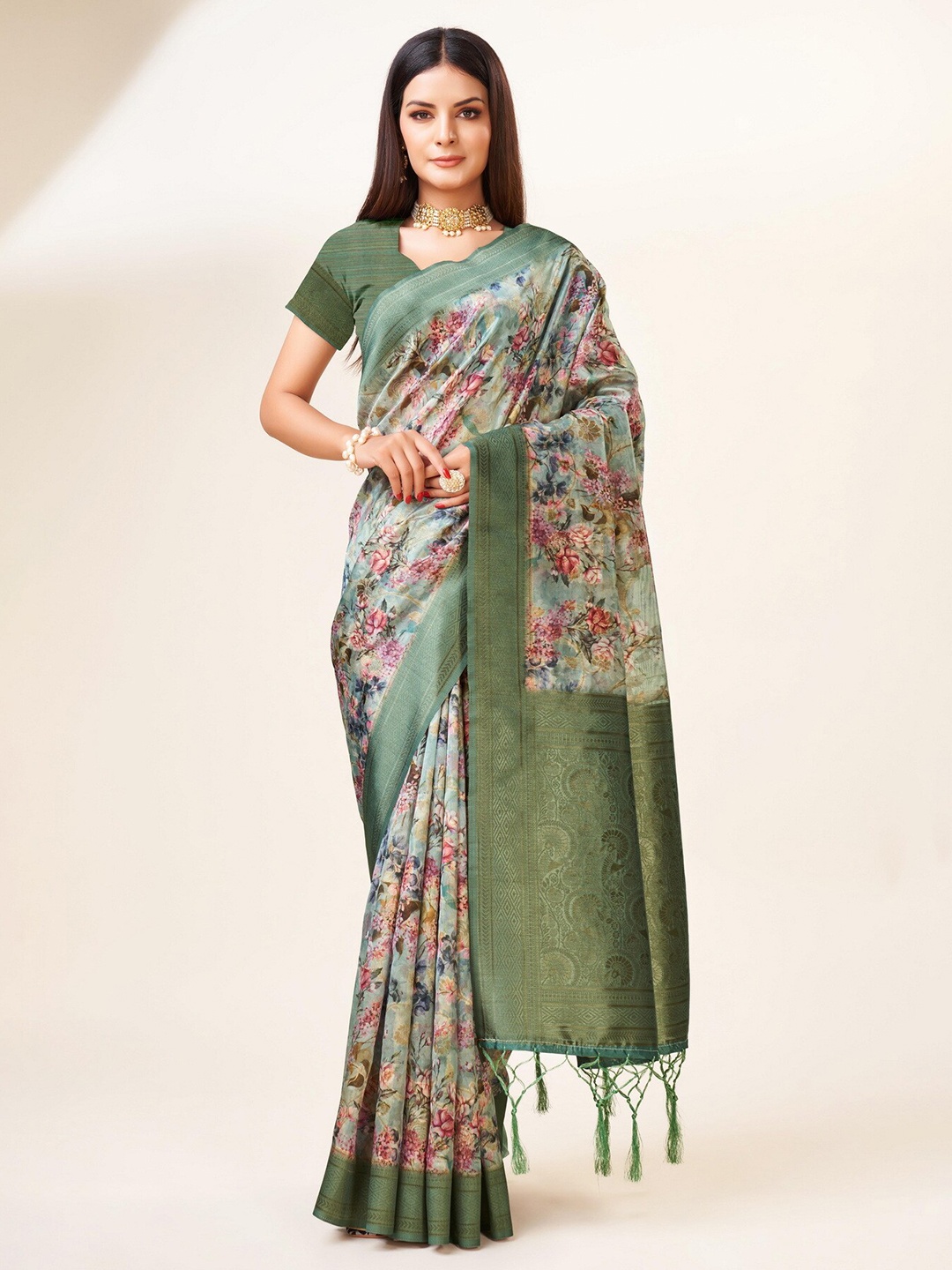 

Sweet smile Fab Floral Printed Zari Organza Saree, Green