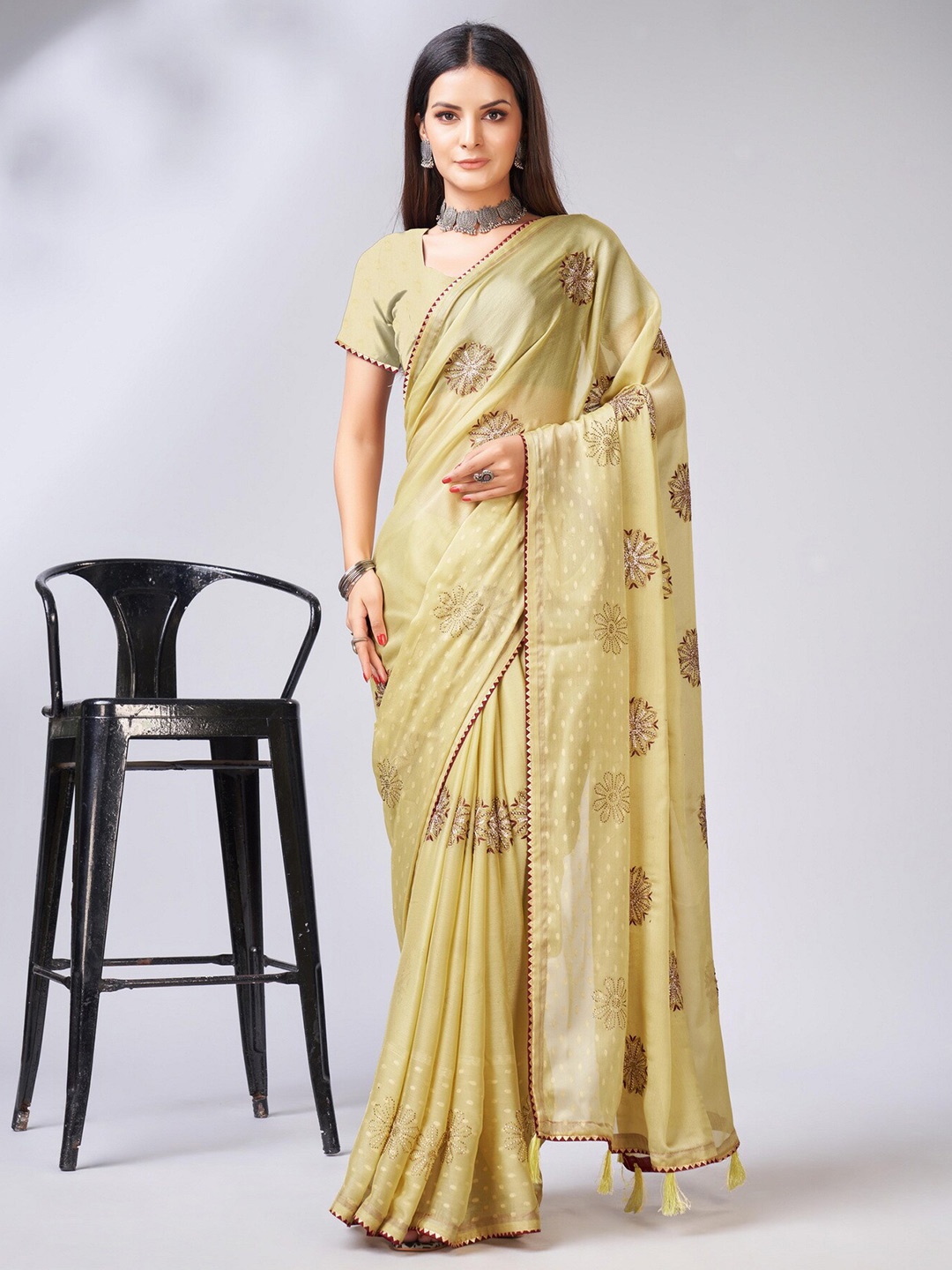 

Sweet smile Fab Ethnic Motifs Embroidered Gotta Patti Saree, Yellow