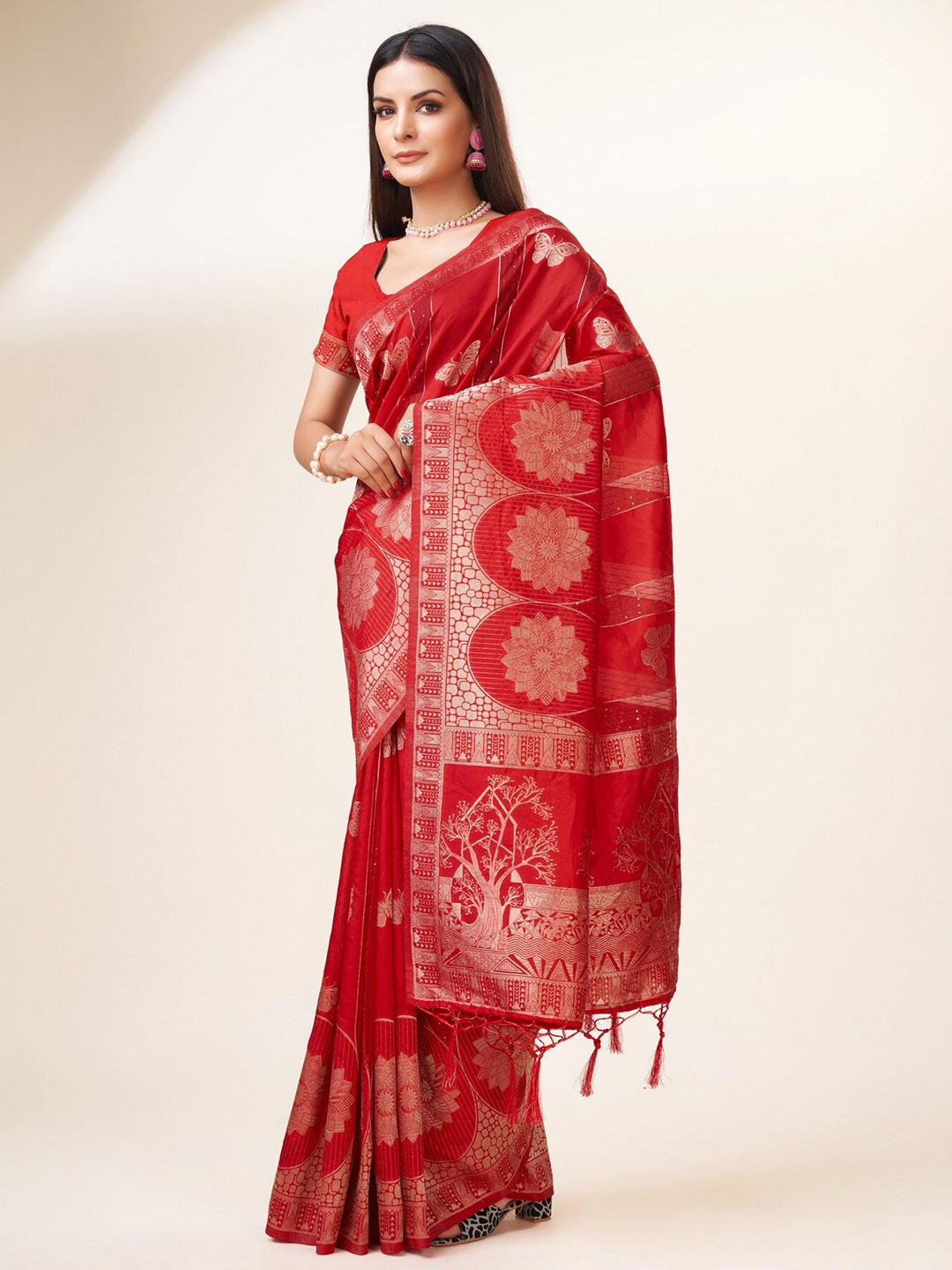 

Sweet smile Fab Woven Design Zari Art Silk Saree, Red