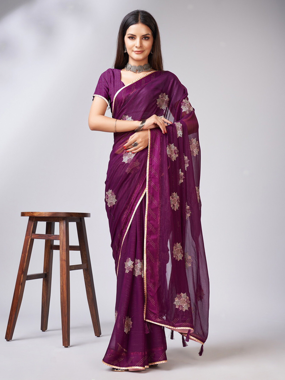 

Sweet smile Fab Ethnic Motifs Embroidered Beads & Stones Saree, Purple