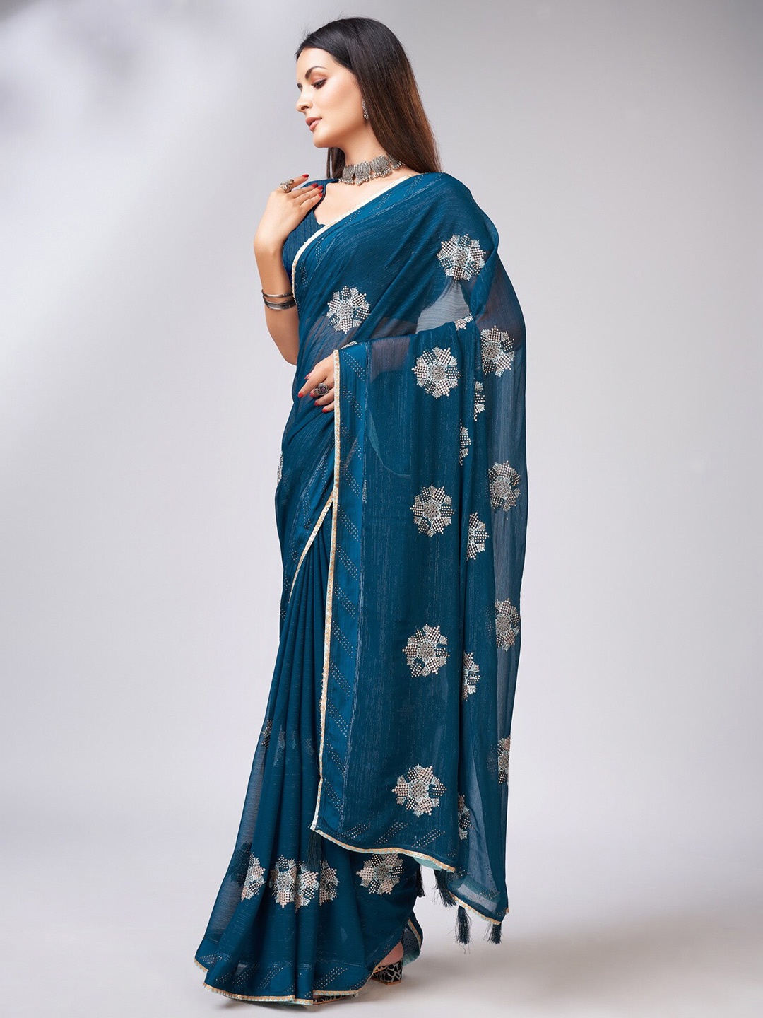 

Sweet smile Fab Ethnic Motifs Embroidered Beads & Stones Saree, Turquoise blue