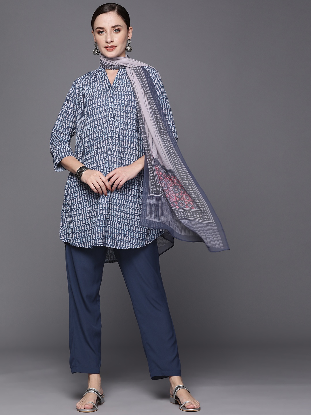 

Biba Women Ethnic Motifs Printed Kurta with Trousers & Dupatta, Blue